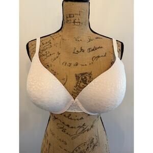 Victoria's Secret Wear Everywhere Push-Up Bra White Size 38DD